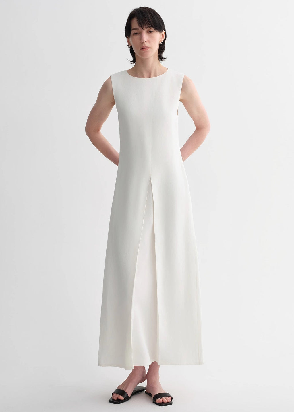 Mulberry silk sleeveless round neck oblique pleated A-line white dress